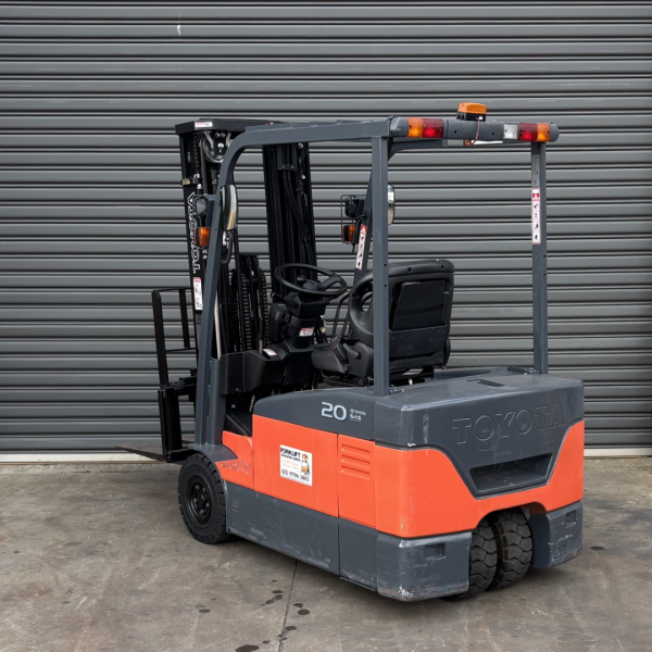 Used Toyota Electric Forklift #1556