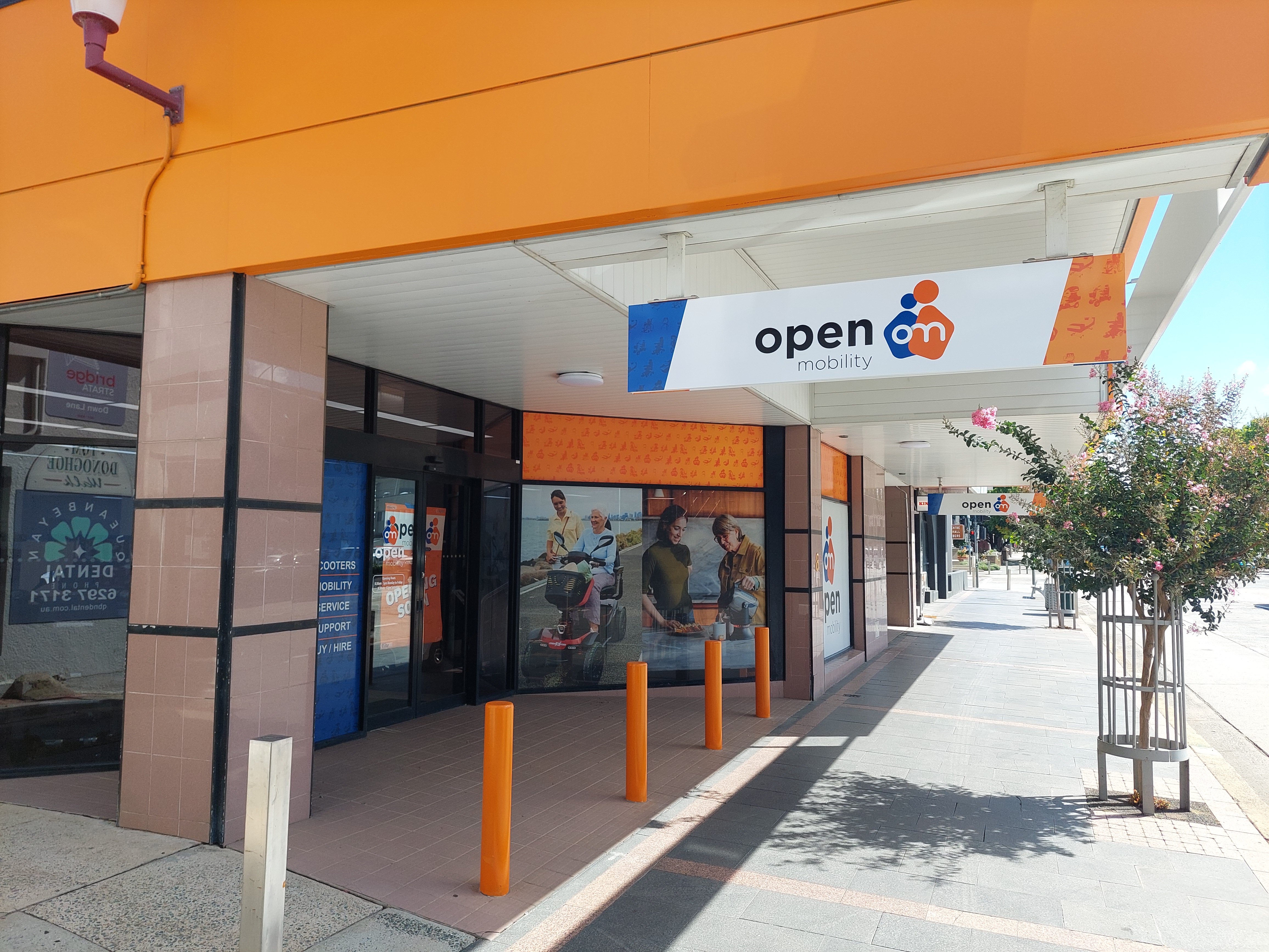 Modern Retail Signage for Open Mobility in Wagga Wagga