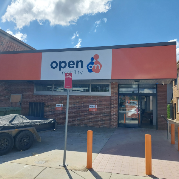 Modern Retail Signage for Open Mobility in Wagga Wagga