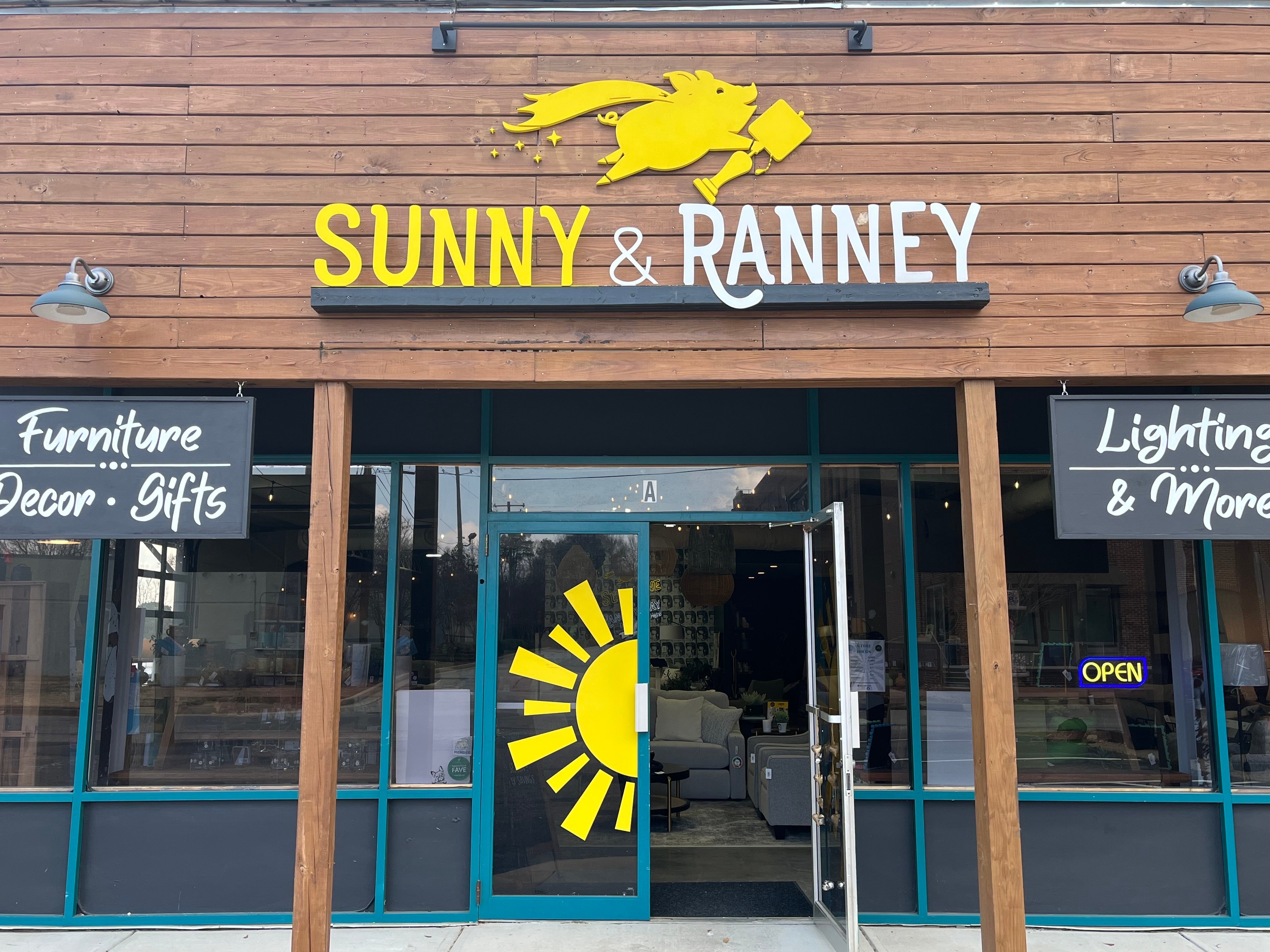 Building & Commercial Signs