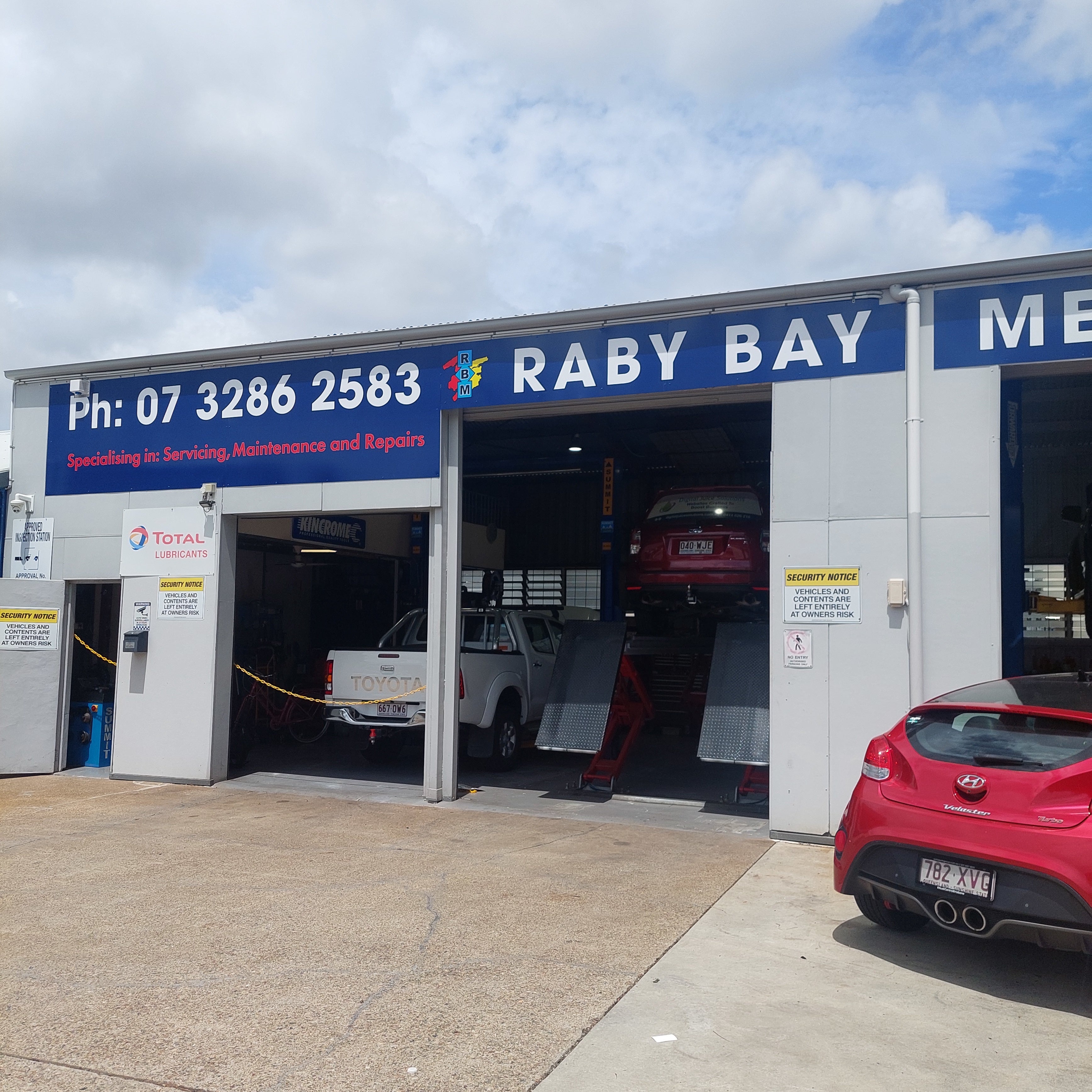15m Fascia Signage for Raby Bay Mechanics