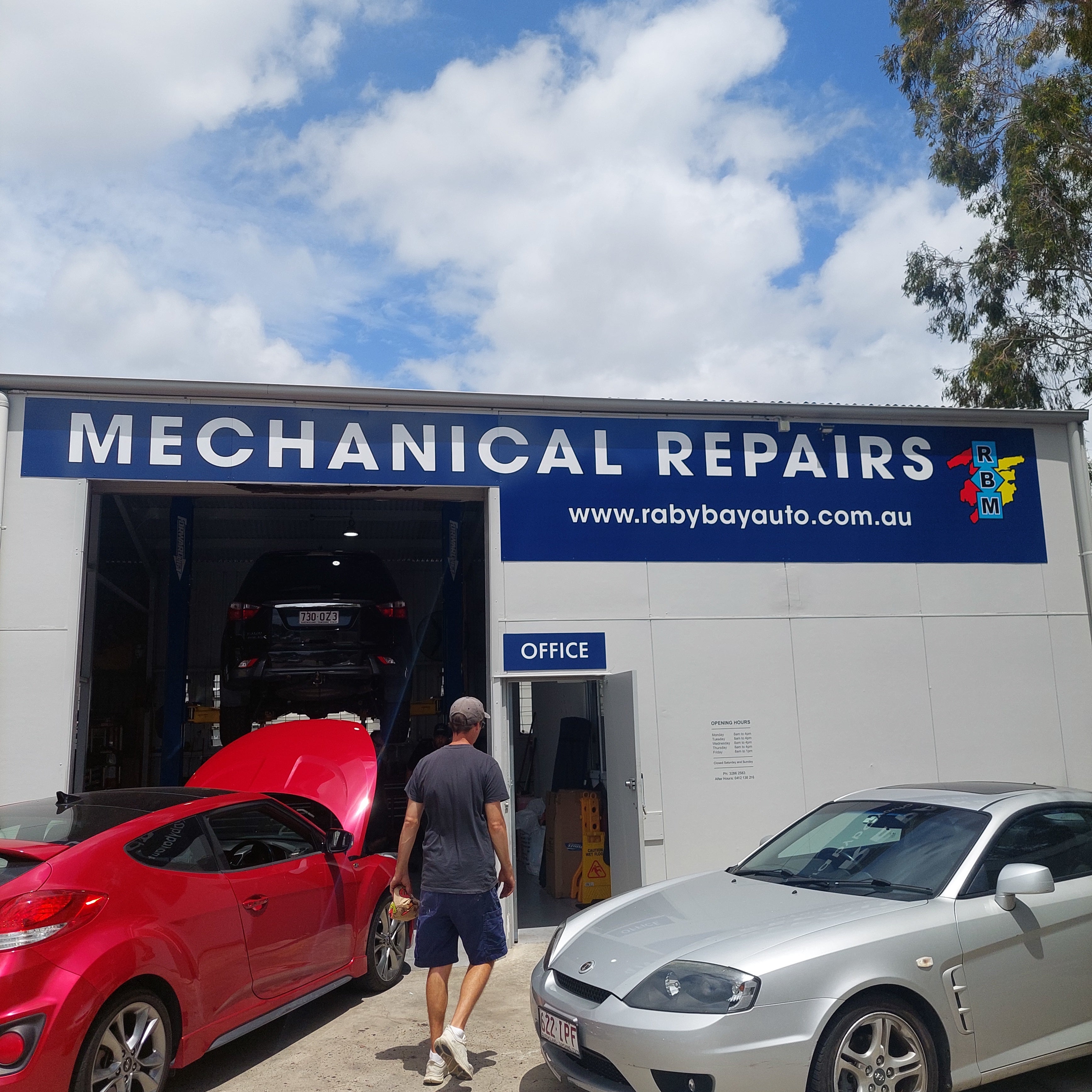 15m Fascia Signage for Raby Bay Mechanics