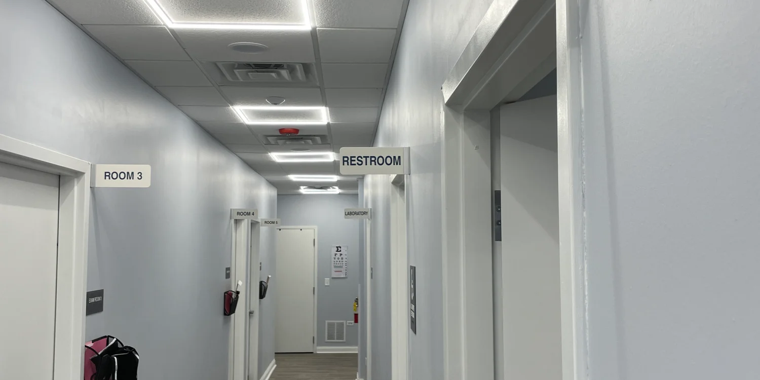 Hospital & Doctors Office Signs