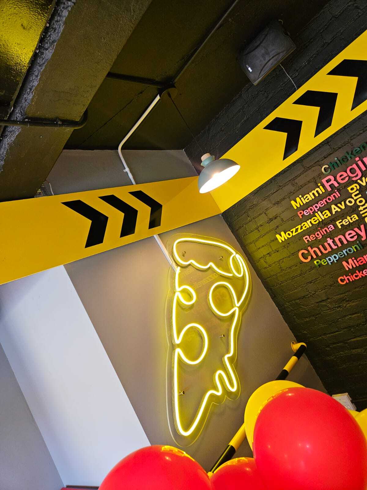 Full Franchise Signage Fit-Out for Scooters Pizza