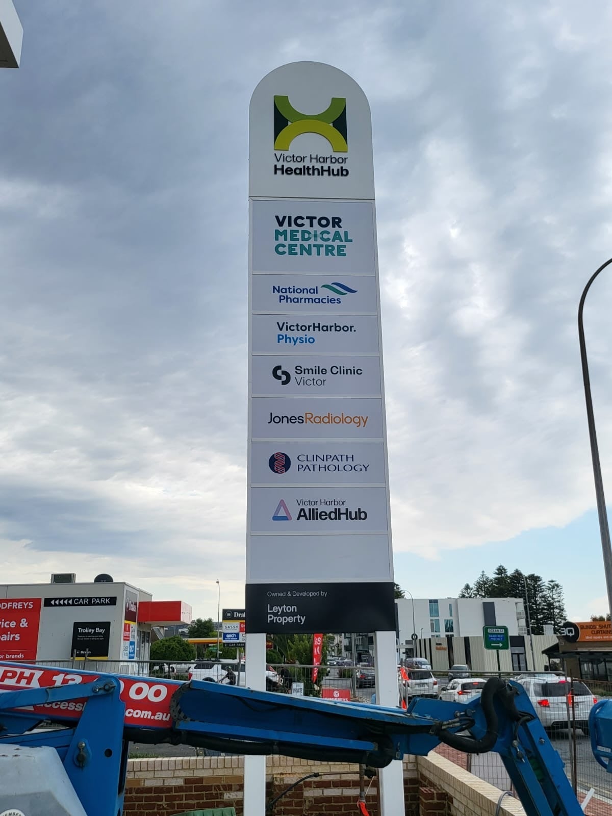 Custom Pylon Sign Fabrication in Adelaide