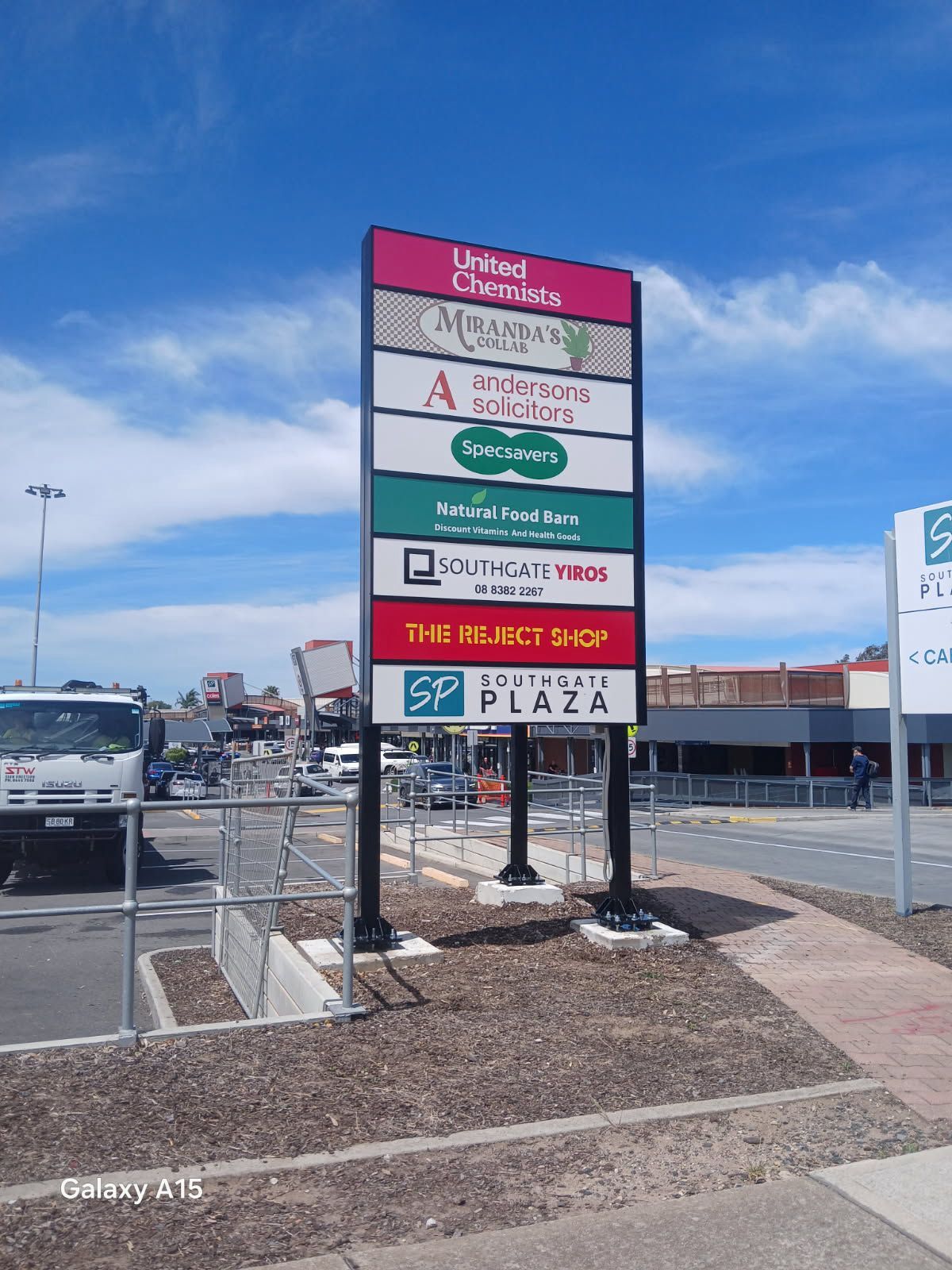 Custom Pylon Sign Fabrication in Adelaide