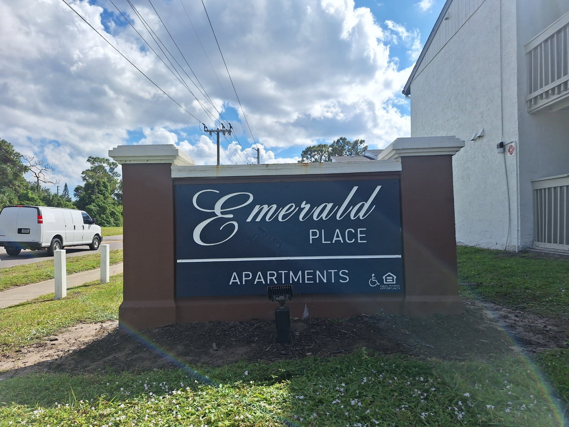 Emerald Place Monument Reface