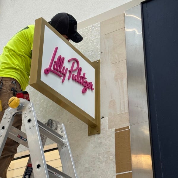 Lilly Pulitzer Store Rebrand Signage Installation at Tysons Galleria | Signarama Tysons Corner
