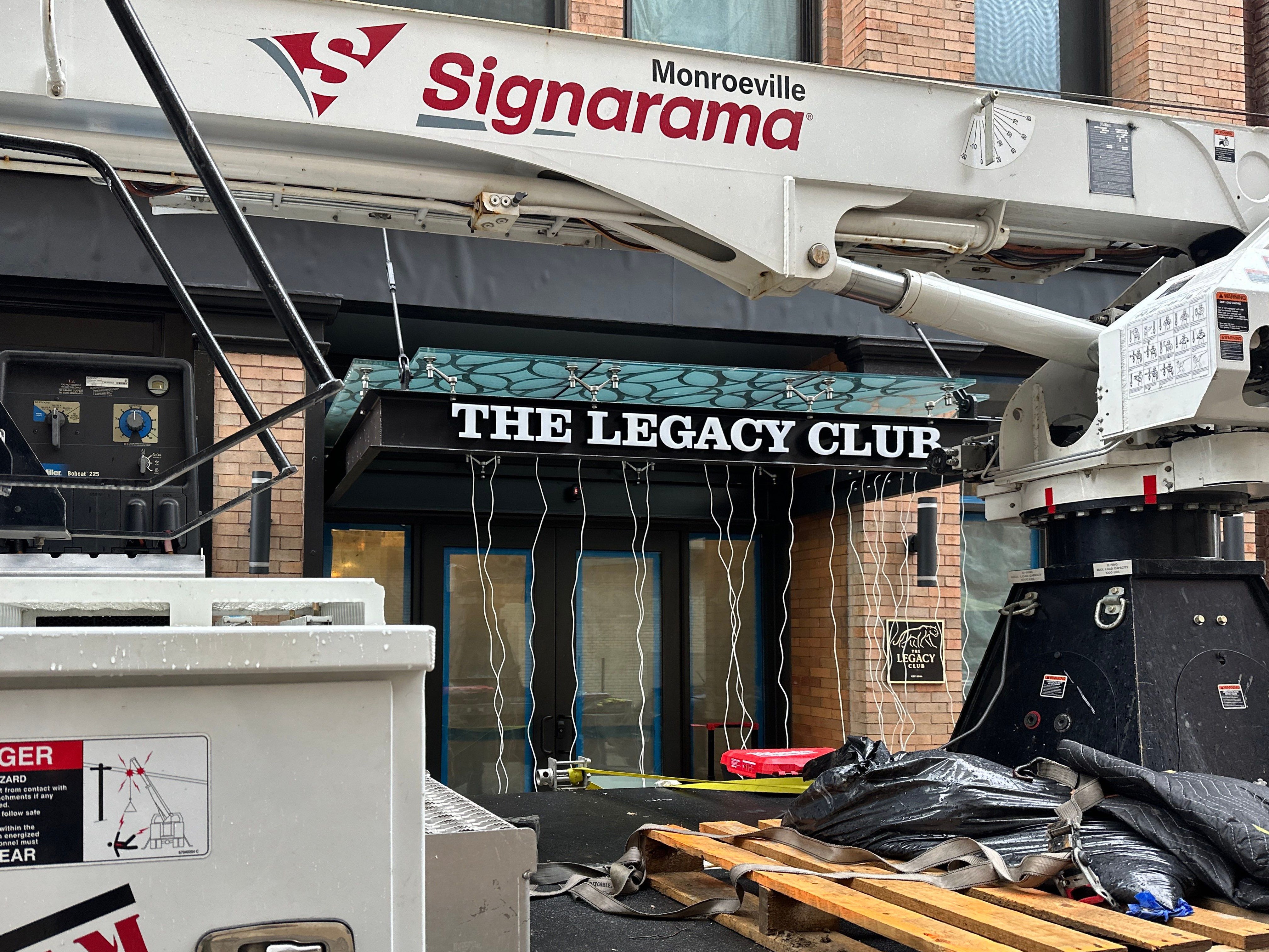 Channel Letters - The Legacy Club- Pittsburgh