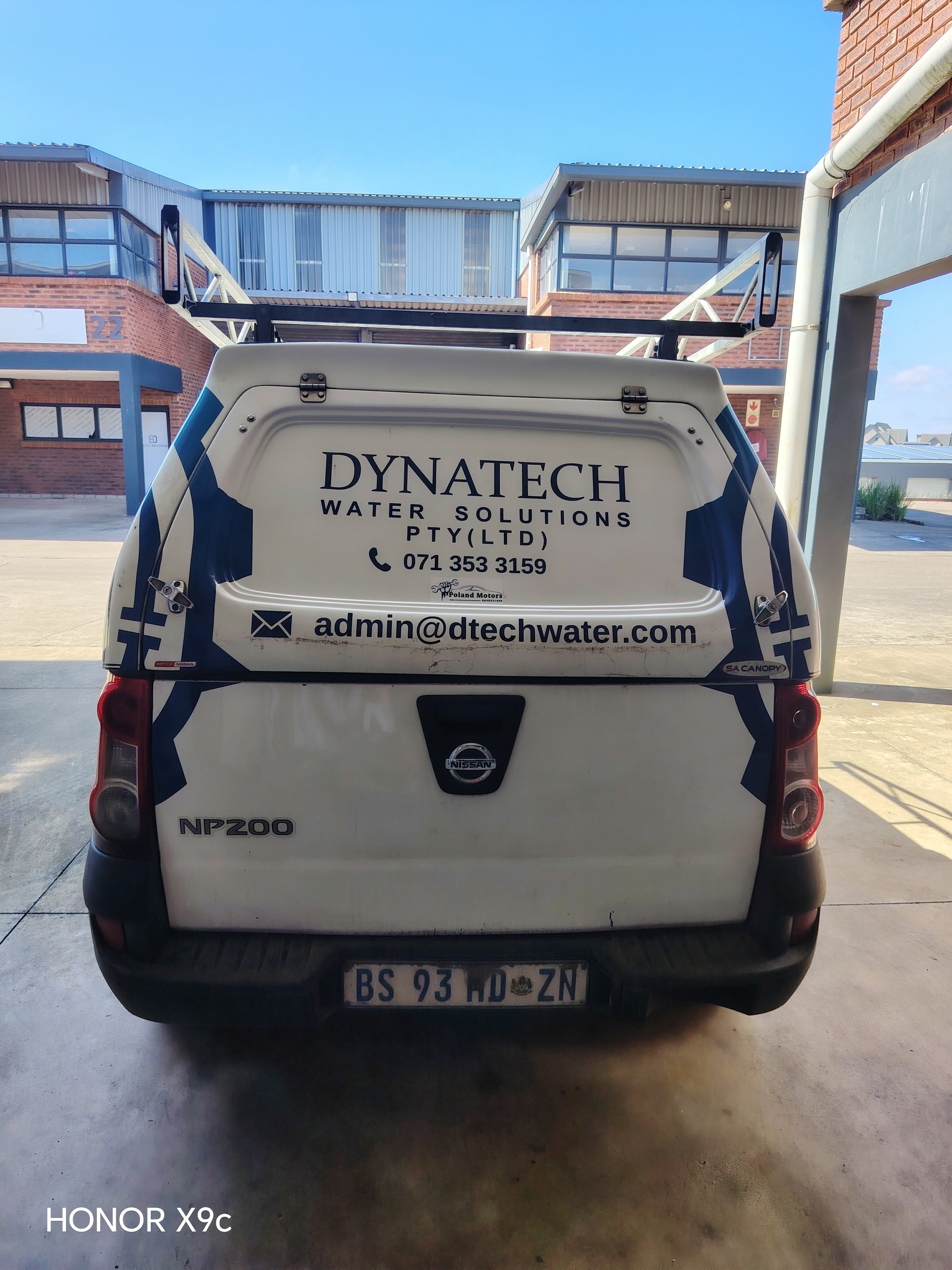 Dynatech vehicle signage