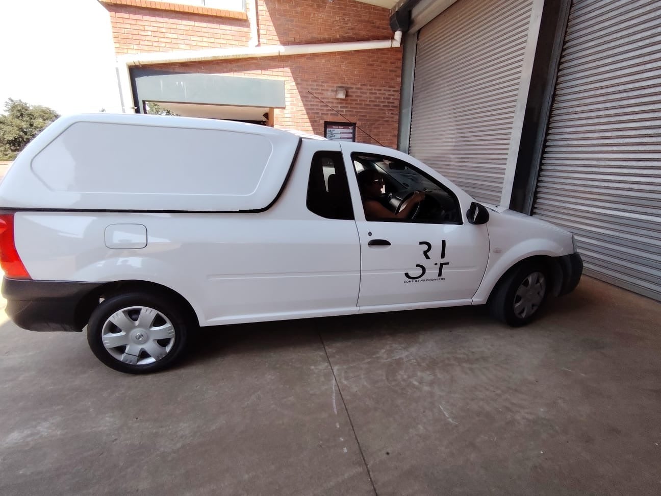 Riot Consulting vehicle branding