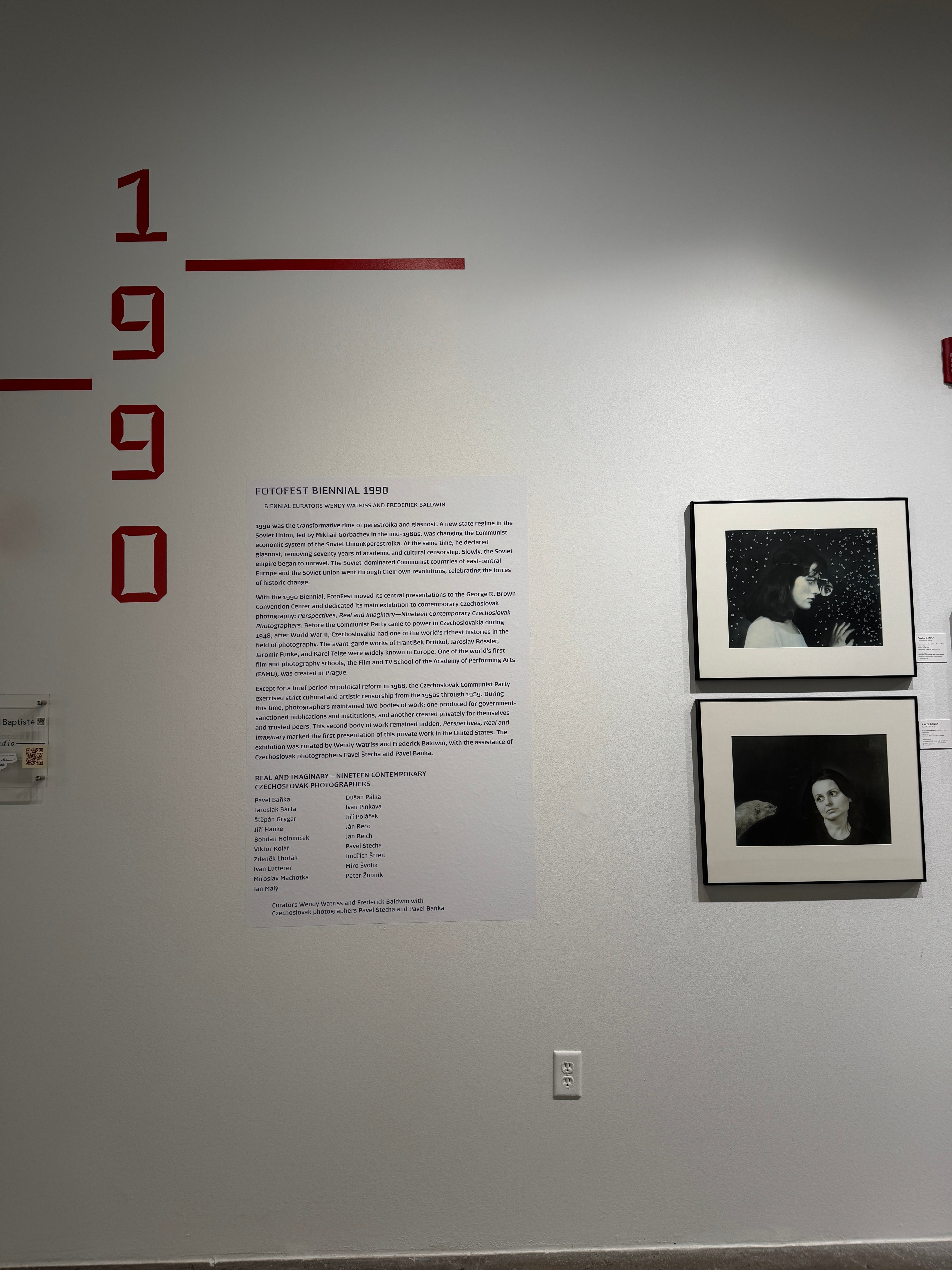 Transforming FotoFest: Stunning Vinyl Wall Graphics for a Global Visions – FotoFest at 40