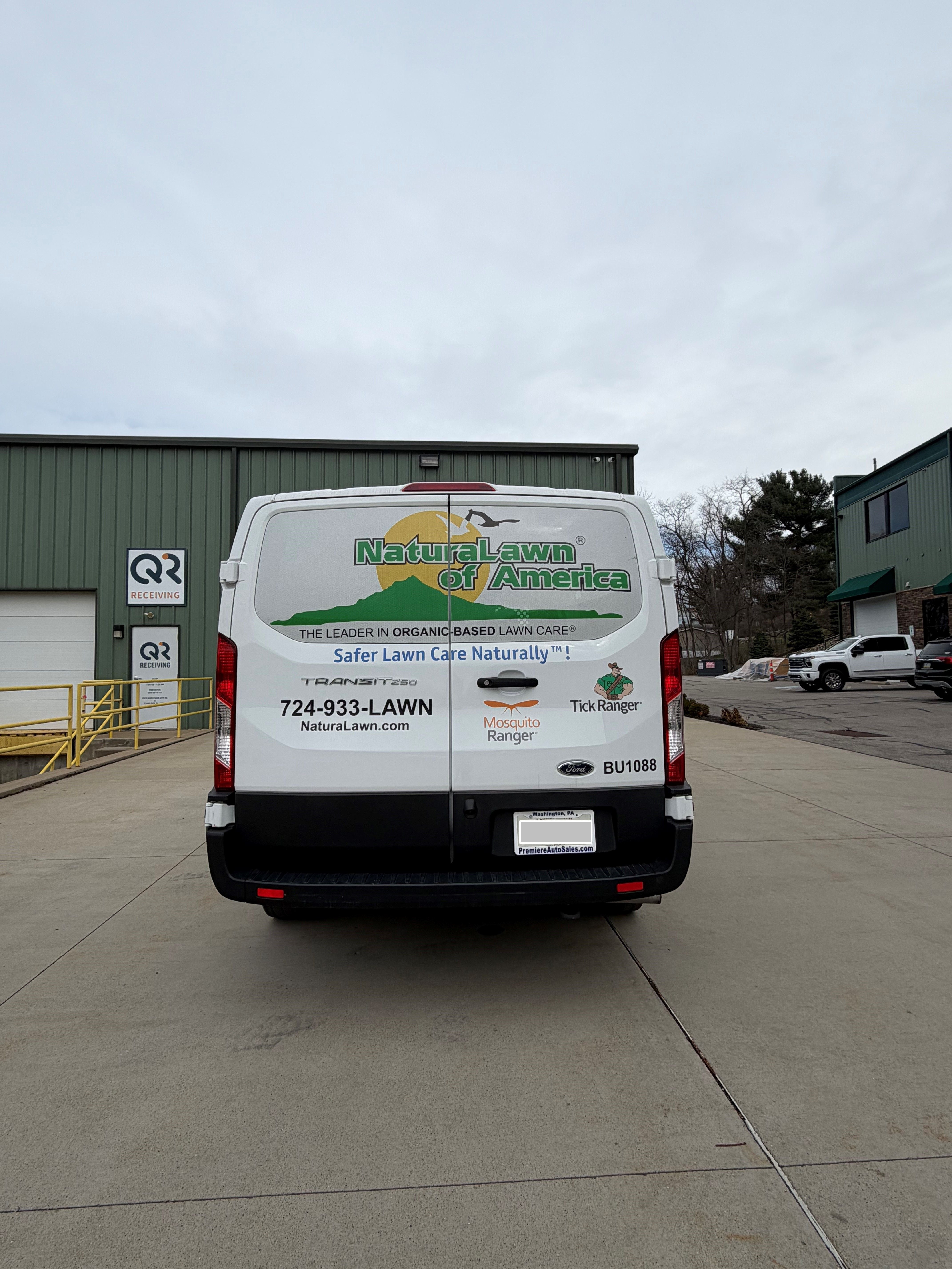 Vehicle Graphics & Decals: Your 24-Hour Mobile Billboard
