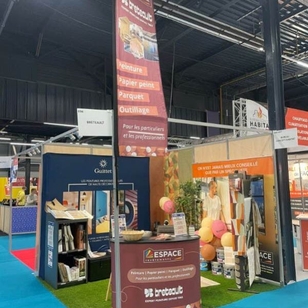 comptoir-accueil-salon-breteault-sarge-les-le-mans