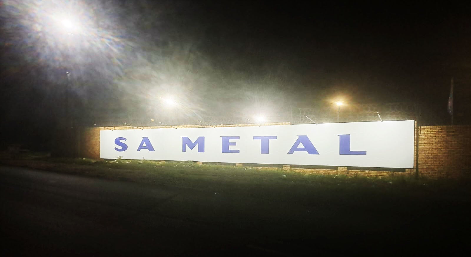 Large-Scale Wall Signage Installation for SA Metal in Germiston