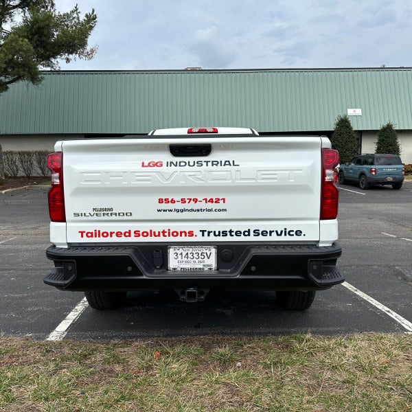 Stand Out with Vehicle Detailing Graphics