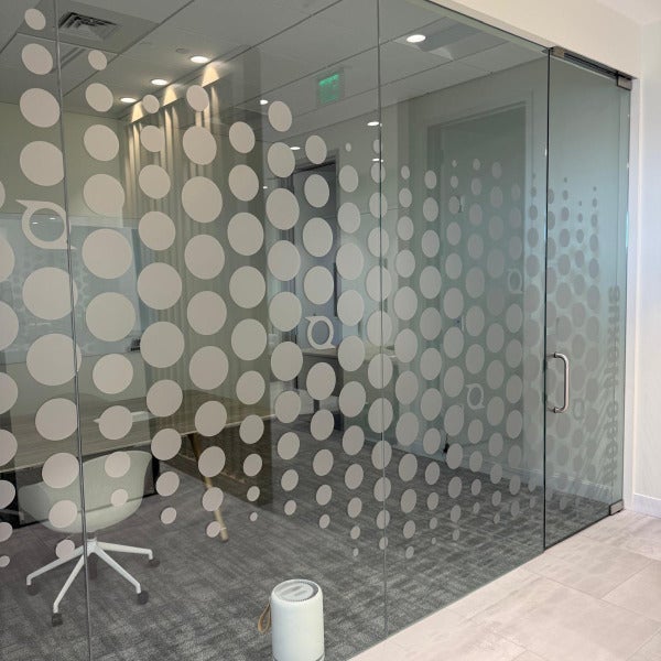 Quicknode – Frosted Glass Graphics