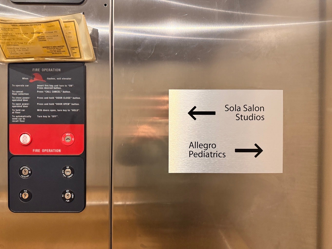 Directional Signs that Gets People to Businesses - Grand Ridge Plaza, Issaquah, WA