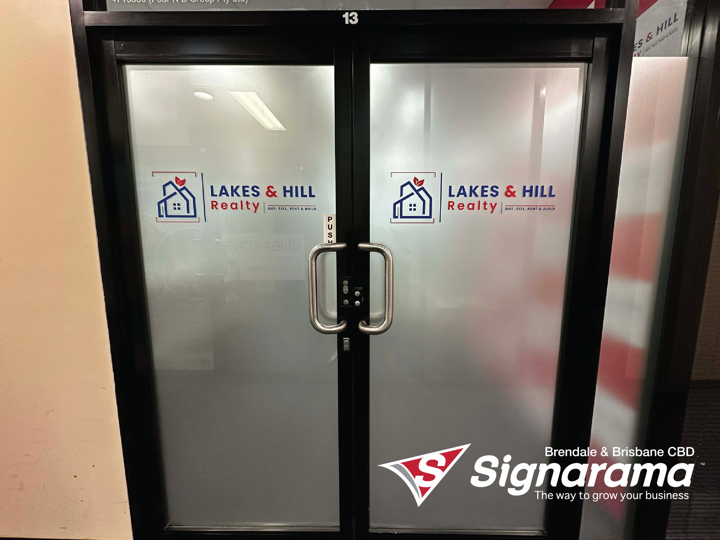 Need a Cost Effective Solution for Signage? This is What You Need to Update Your Business | Lakes & Hill Realty by Signarama Brendale