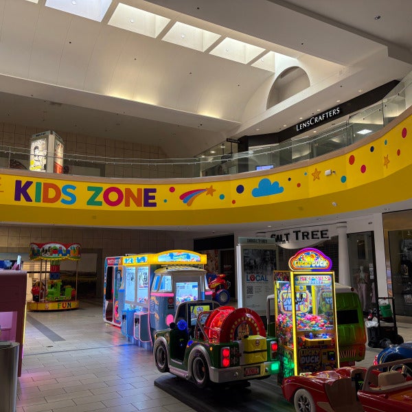 Transforming Santa Rosa Plaza’s Kids Zone with Custom Vinyl Graphics