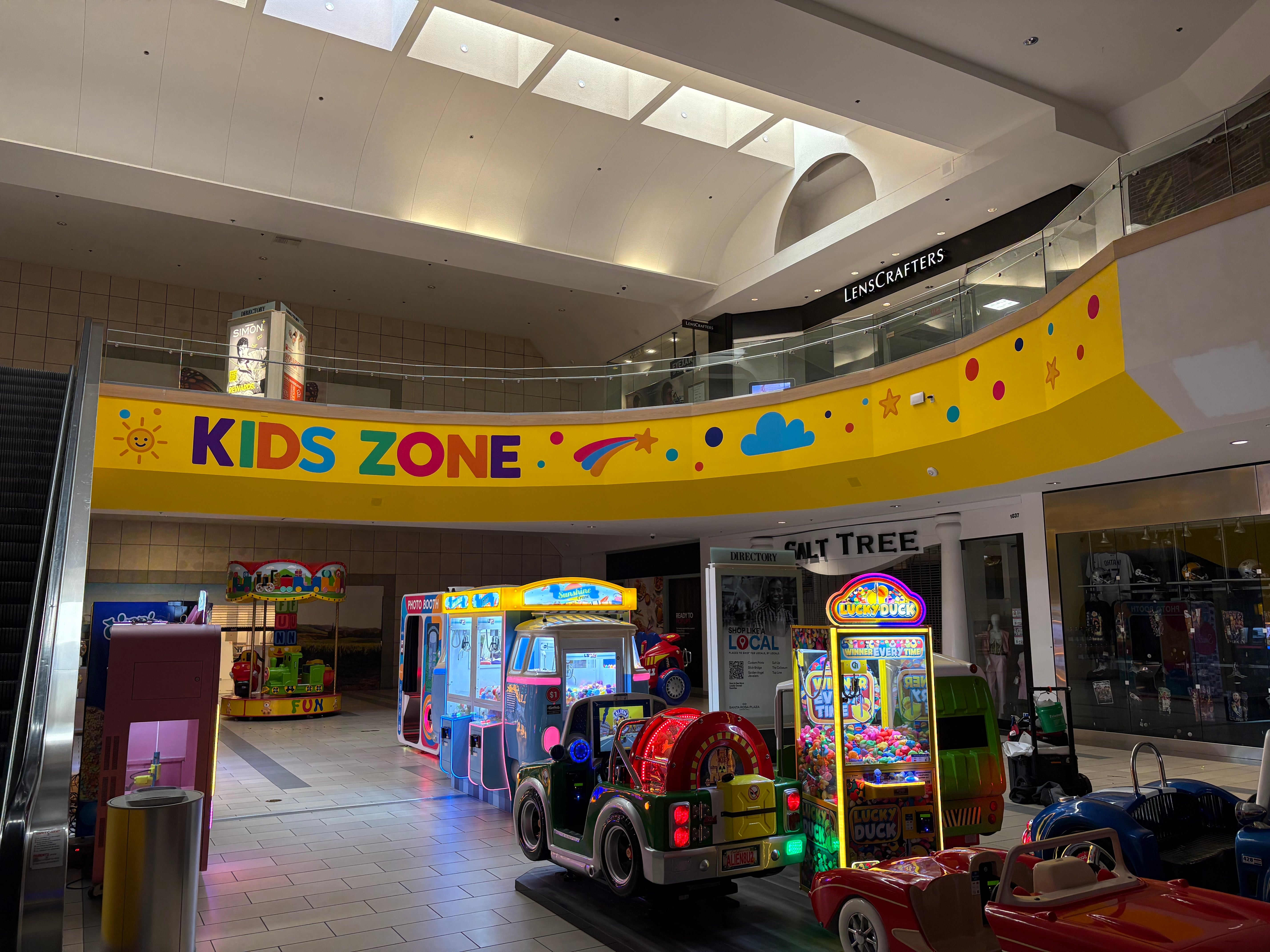 Transforming Santa Rosa Plaza’s Kids Zone with Custom Vinyl Graphics