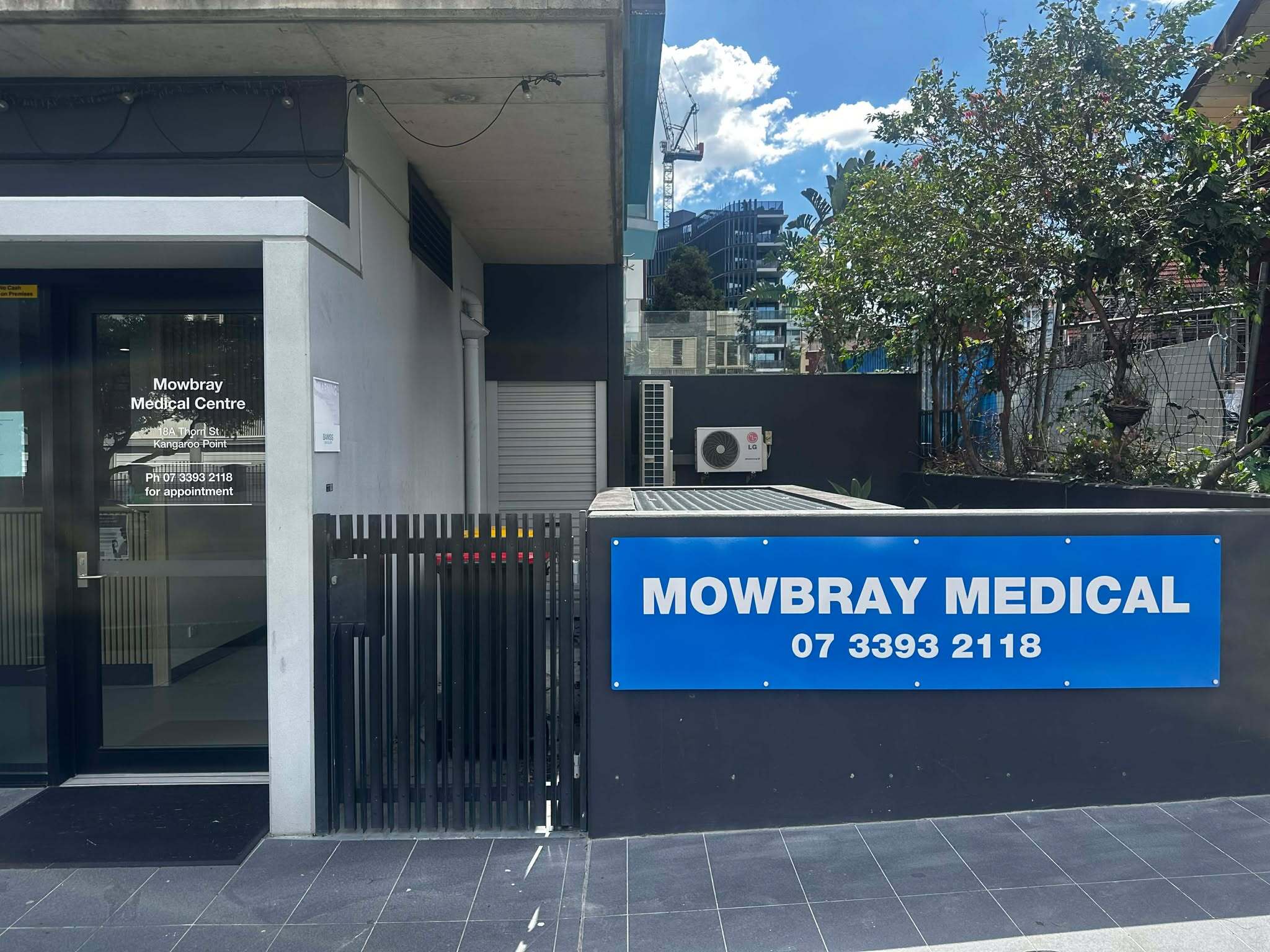 High Quality Custom Made Signage That Will Build Your Brand |  Mowbray Medical Centre by Signarama Brisbane CBD