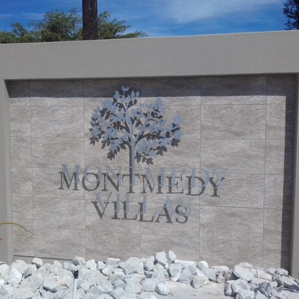 Outdoor Signs > Lettering