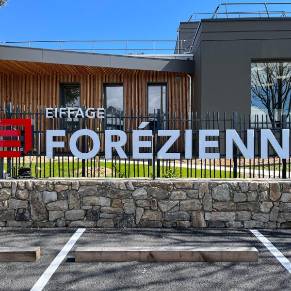 2026-03-31-Forezienne-EnseigneL-Signarama-Saint-Etienne