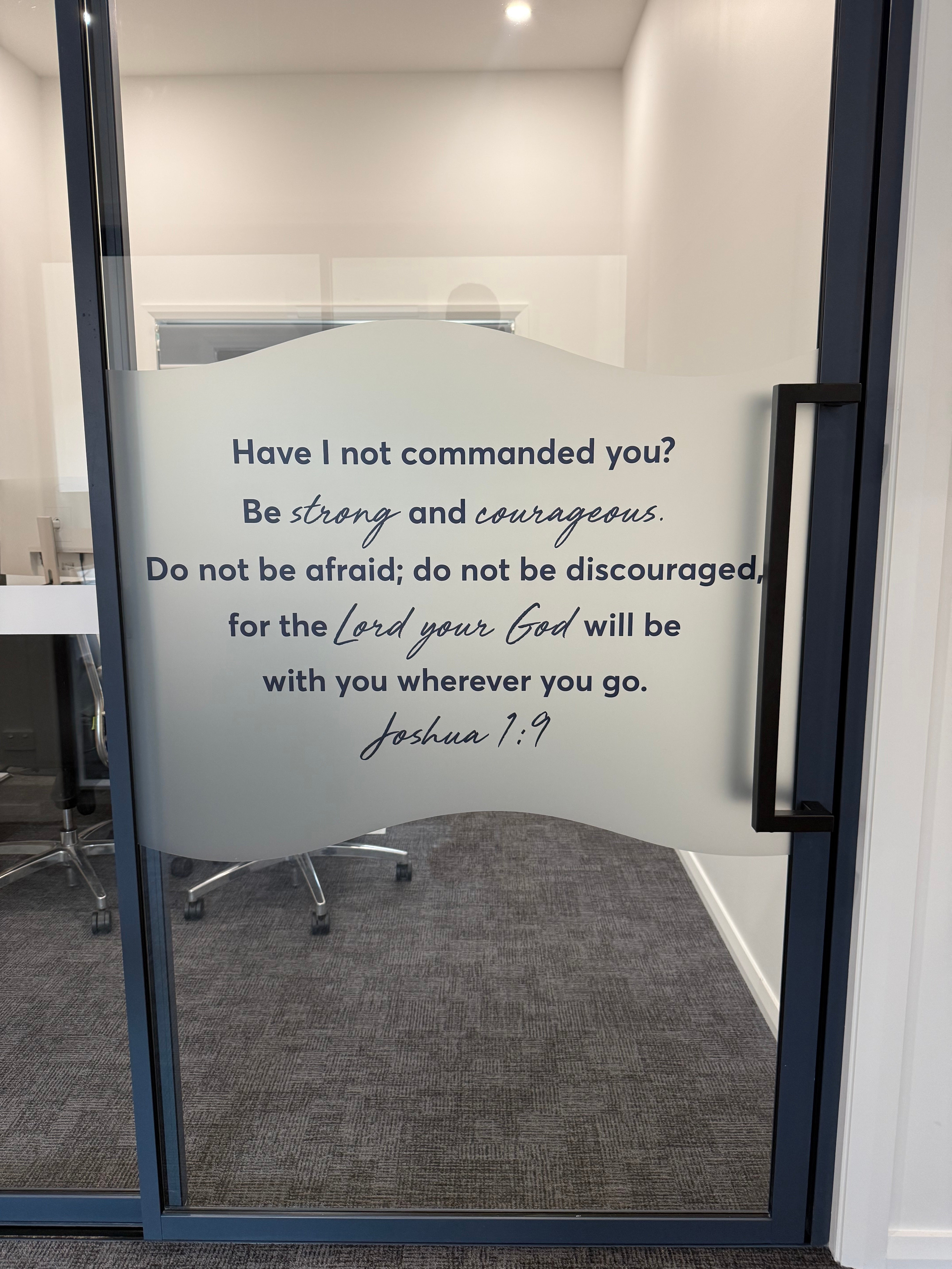 Etch Mark Frosting: A Smart Way to Elevate Glass Spaces