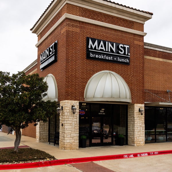 Spring Signage Refresh: Make Your Malvern Business Stand Out This Season