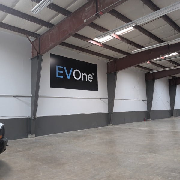 Larger-Than-Life Business Signs in Redmond, Bellevue, Kirkland & Woodinville – Custom Signs by Signarama Redmond