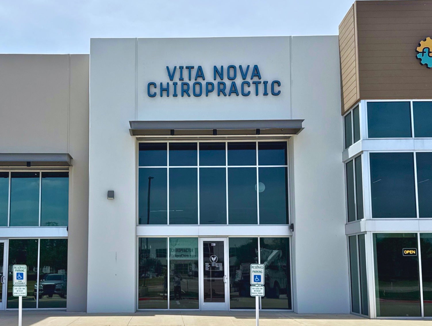 Custom Illuminated Letters for Vita Nova Chiropractic | Signarama Plano