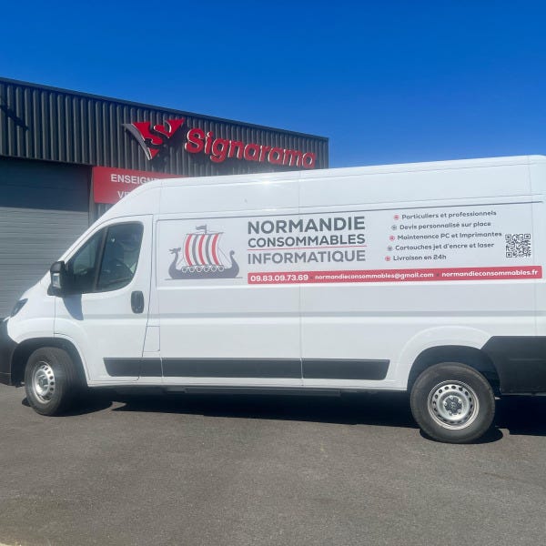 Marquage personnalisé sur véhicule professionnel