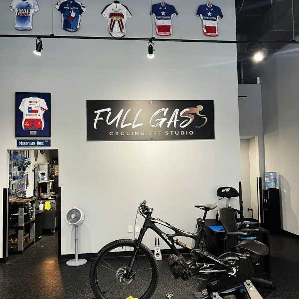 40442_Full Gas Lobby Sign