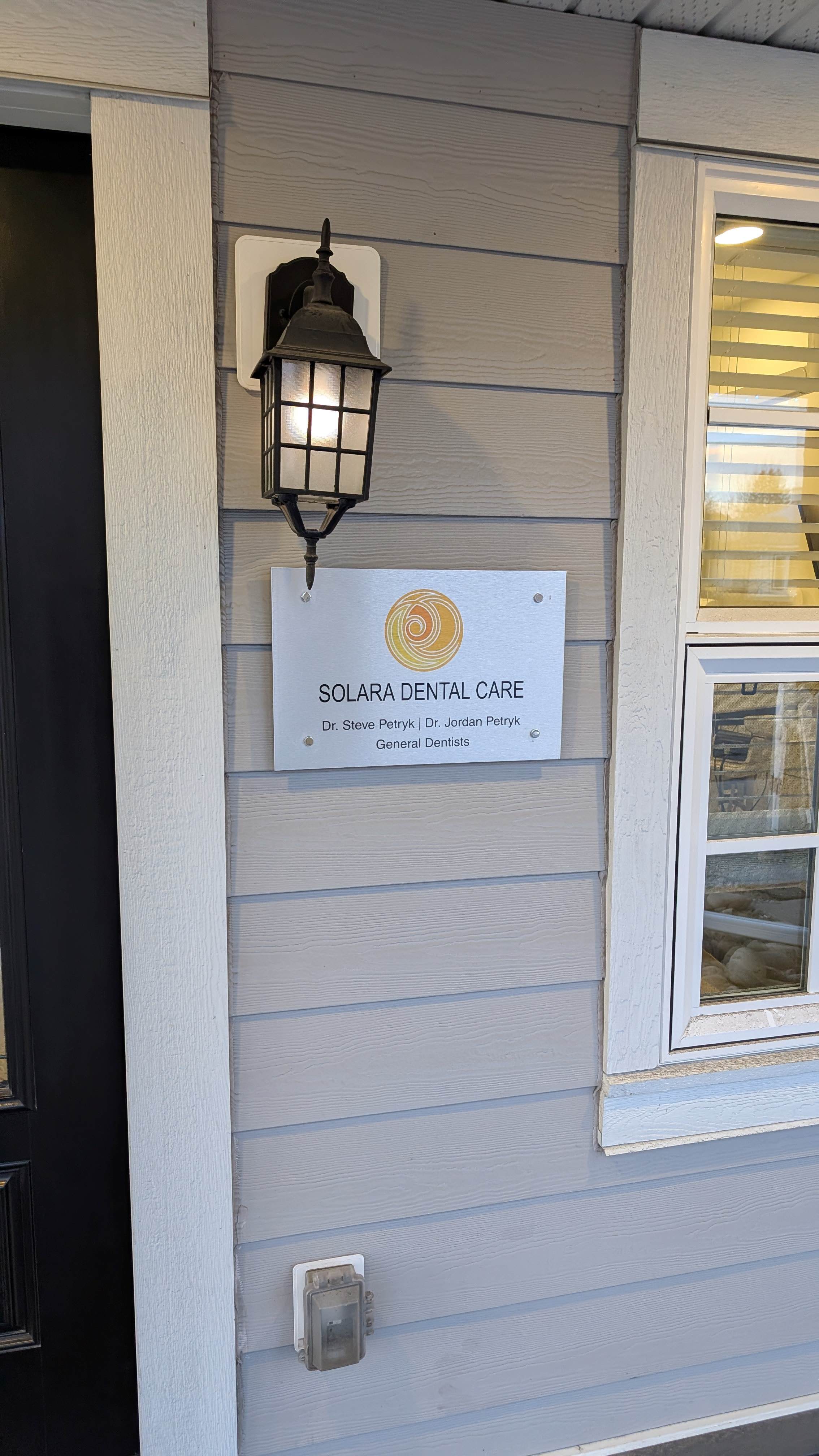 Solara Dental - Assorted Signs