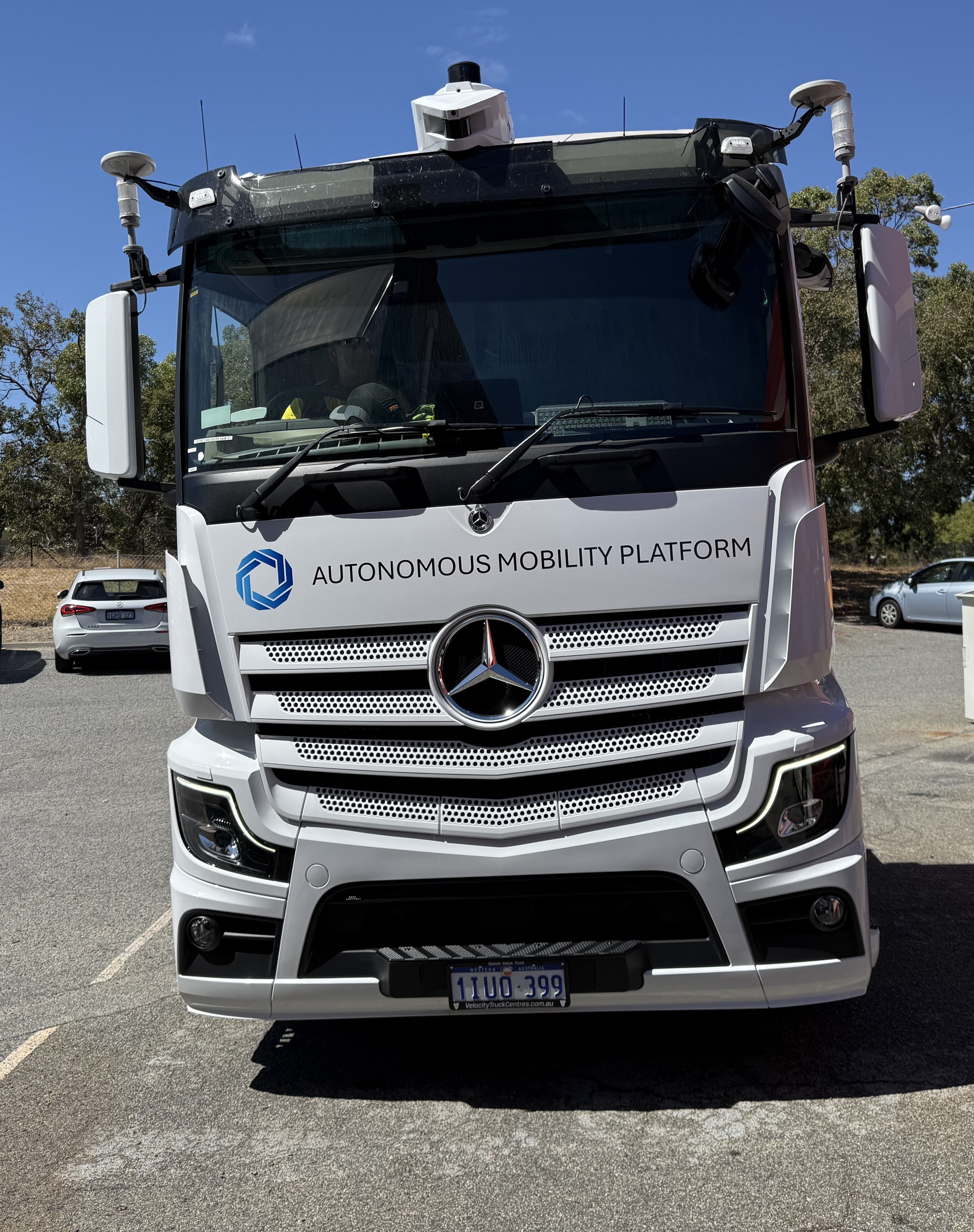 Signage for the Future: Wrapping Aora Solutions' Autonomous Mobility Trucks