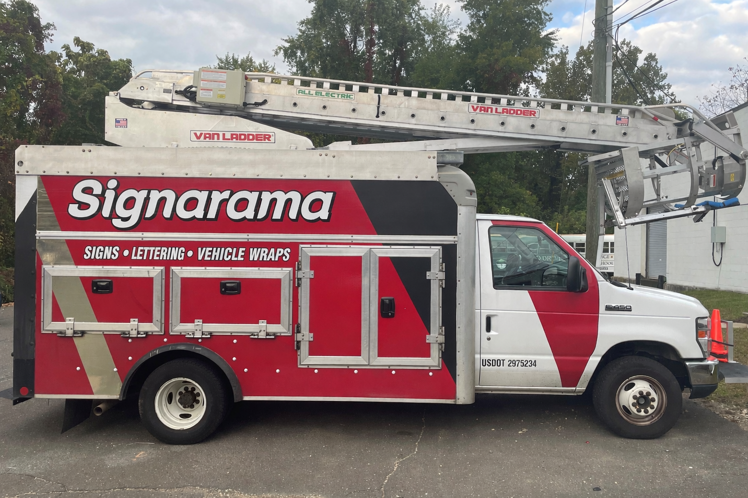 Has Your Local Sign Shop Closed? Signarama Millwood Is Here to Help.
