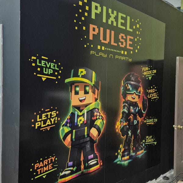 Wall Graphics Mural_Pixel Pulse -5-