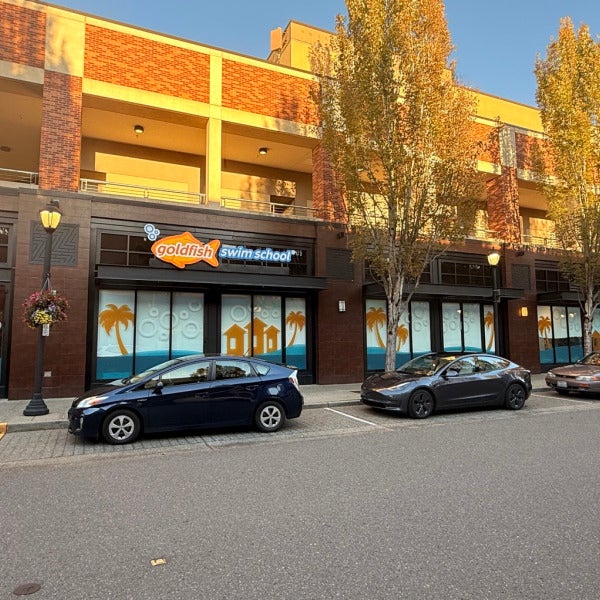Turning Blank Glass Into a Story: How Window Graphics Turn Goldfish Swim School – Redmond, WA Into a Landmark