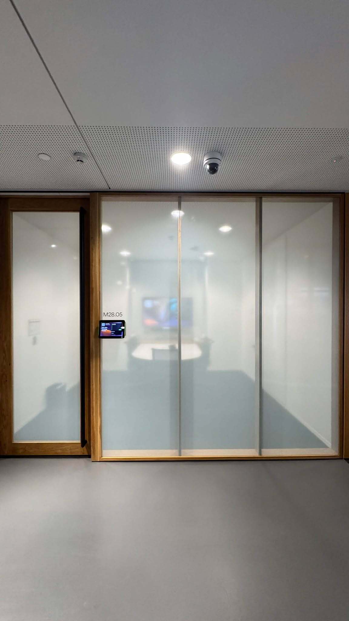 Custom Office Gradient Privacy Film For A Premium Environment | Origin Energy by Signarama Brisbane CBD