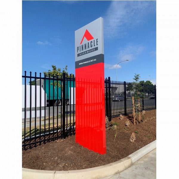 Pinnacle Hardware pylon