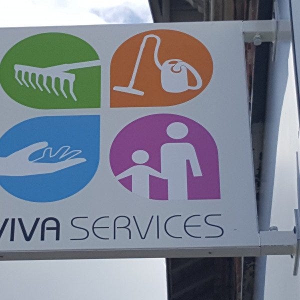 Enseigne drapeau - Viva services