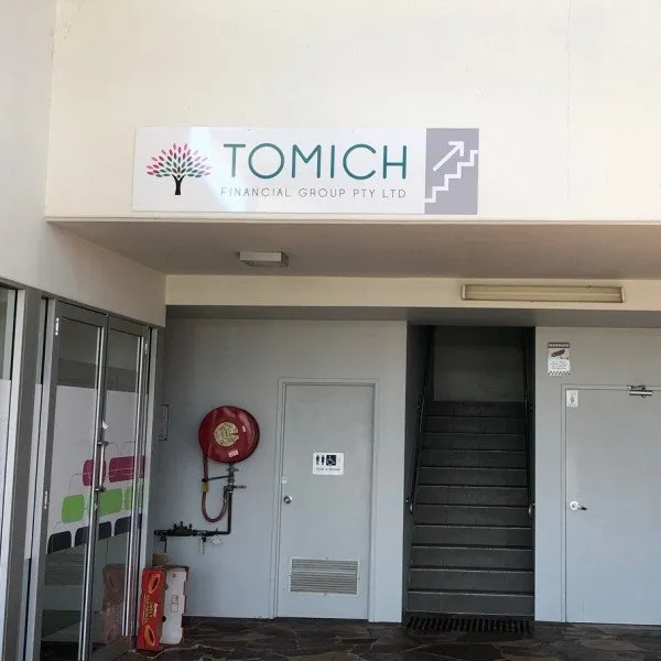 Tomich - Wayfinding sign