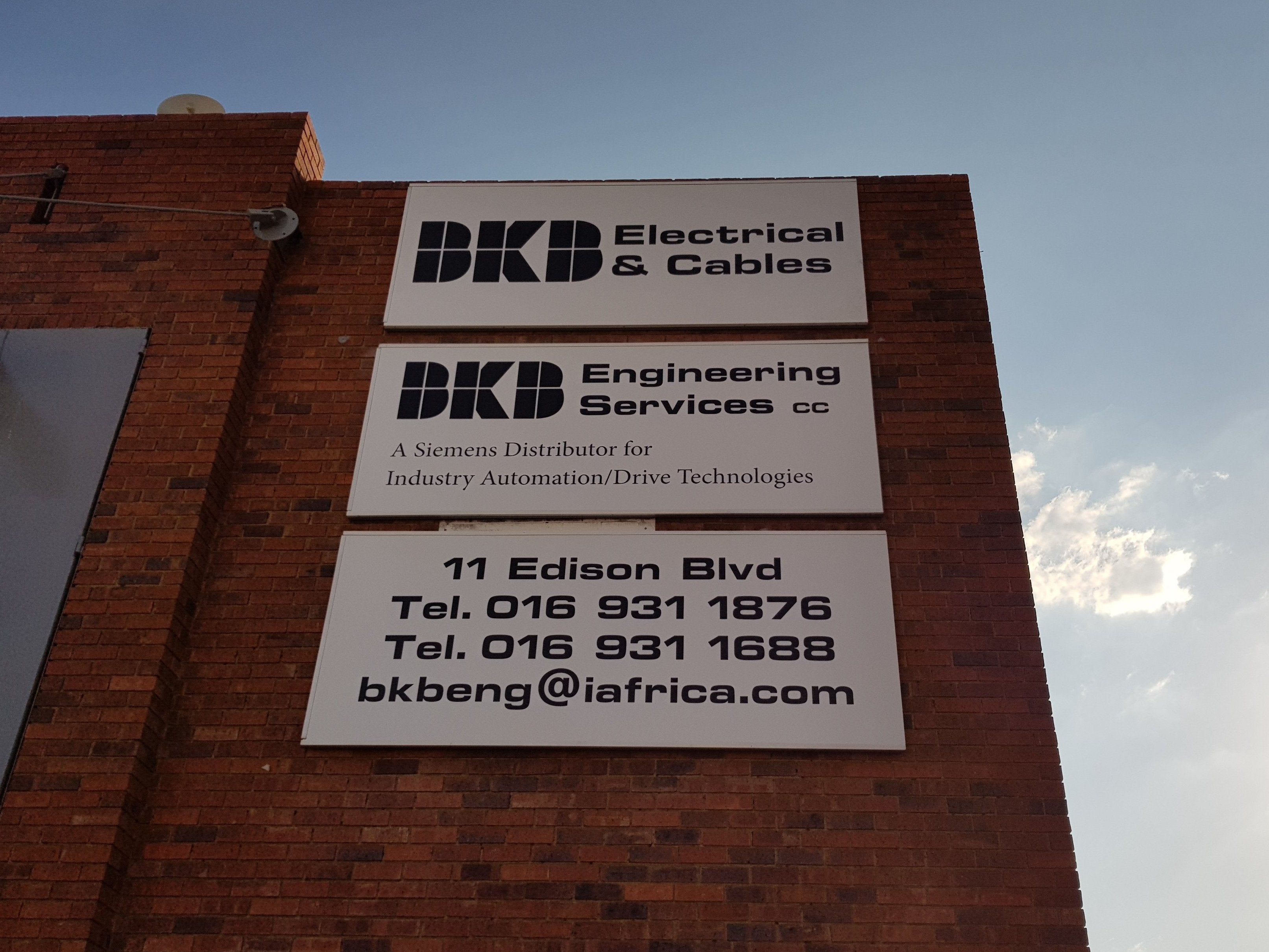 Outdoor Signs
