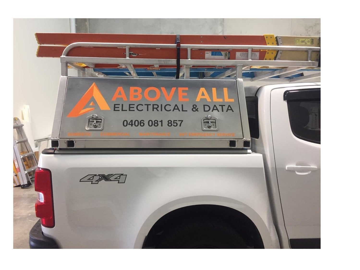Vehicle Lettering - Macleod