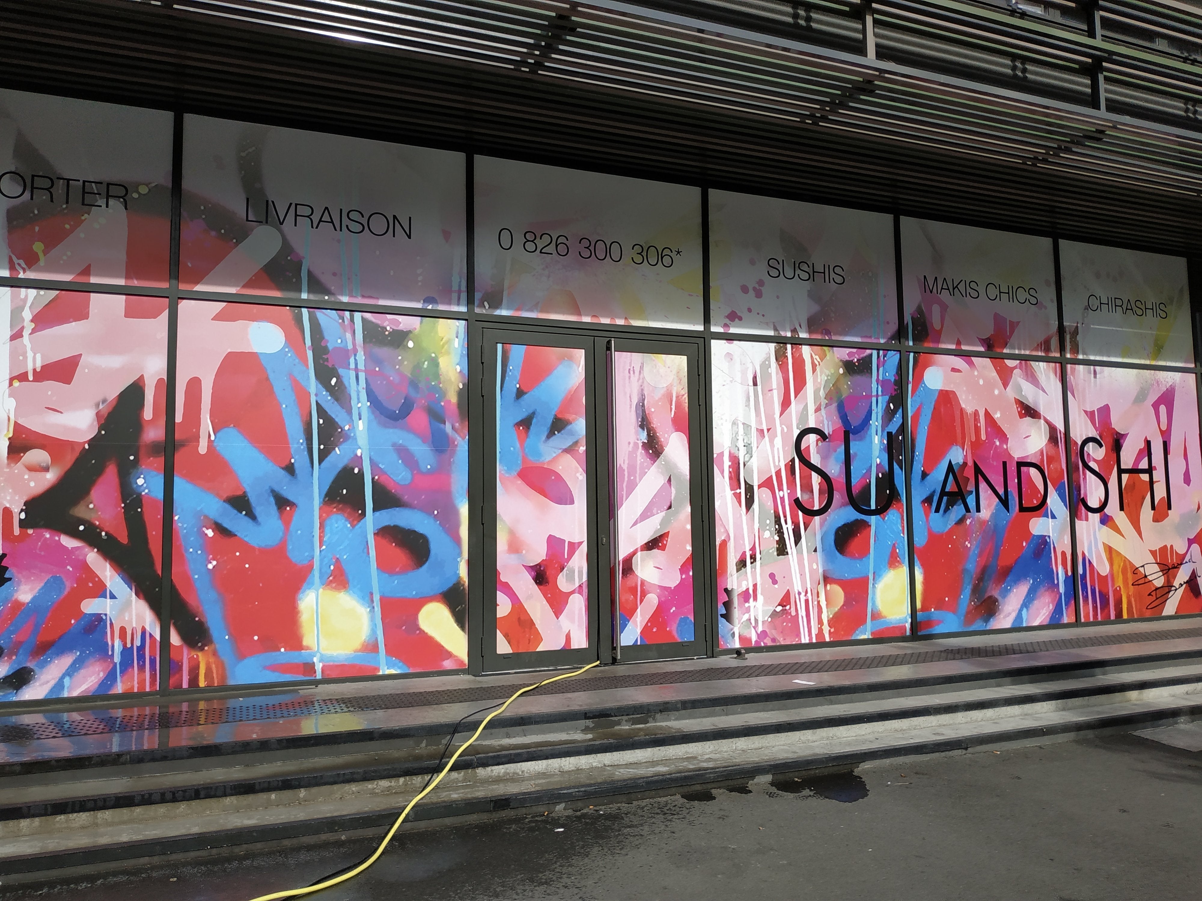 Rehabillage de vitrines façade - Su and Shi - Signarama Bordeaux Sud