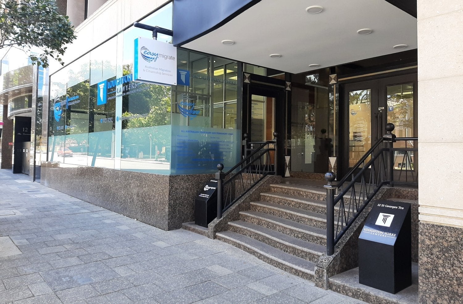 Easy Migrate / Loughton Yorke Lawyers Building Signage