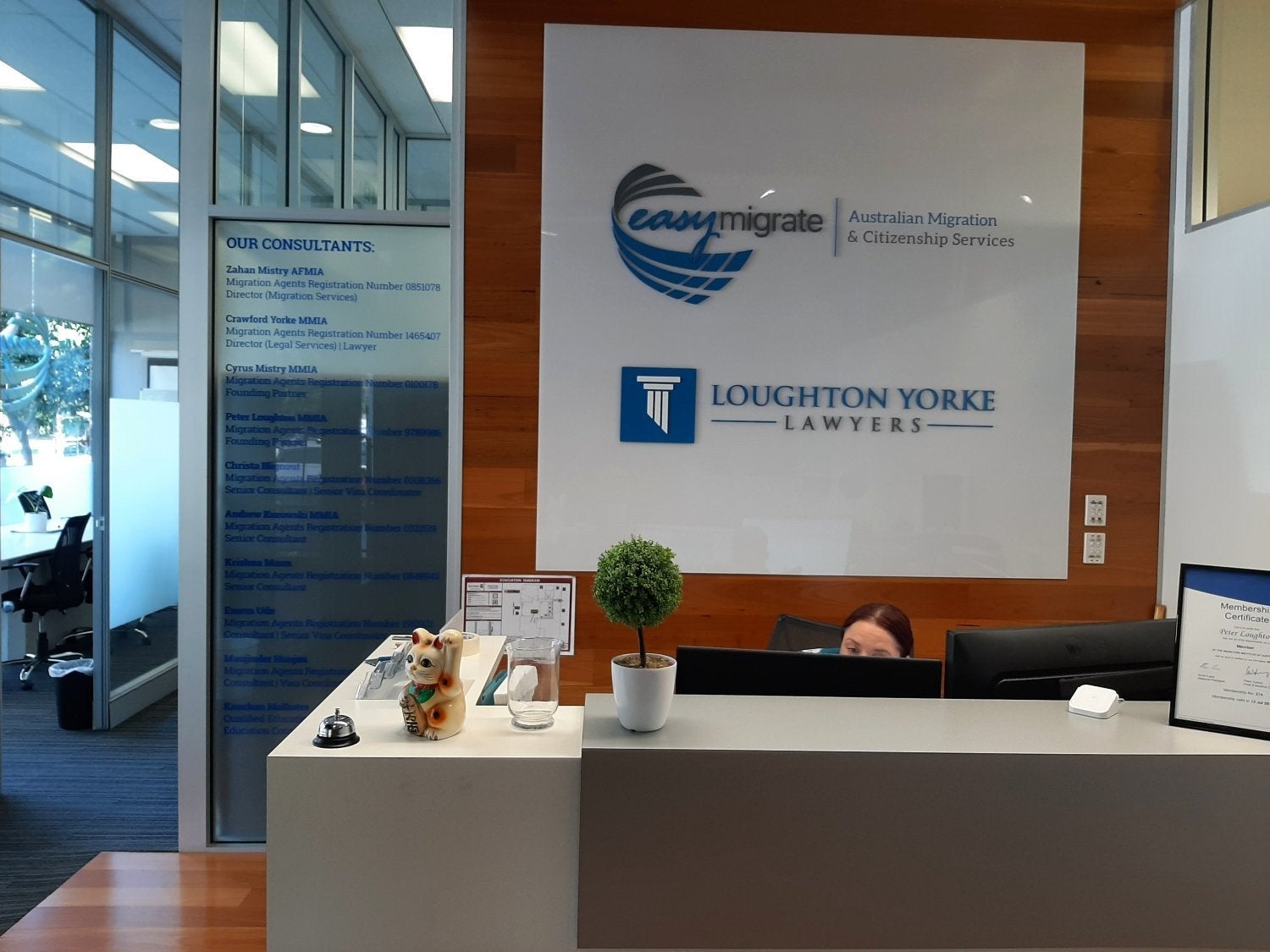Easy Migrate / Loughton Yorke Lawyers Building Signage