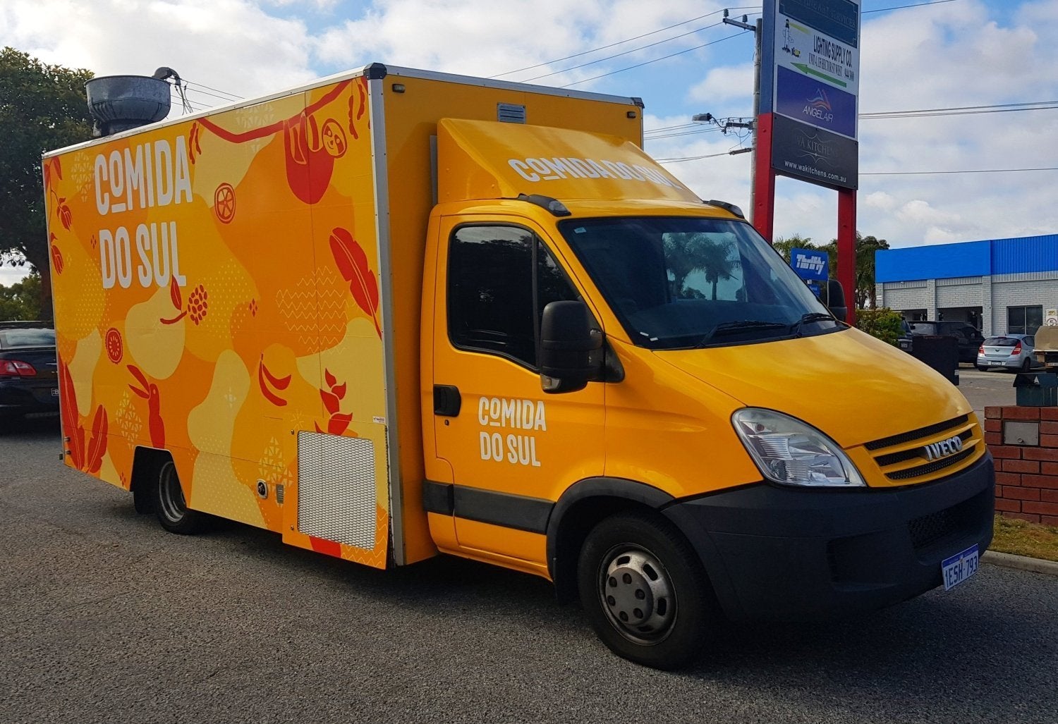 Comida do Sul Full Wrap Truck