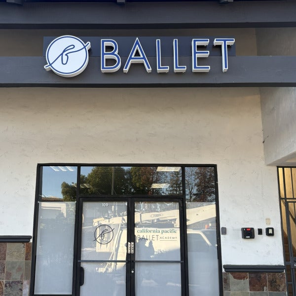 illuminated storefront signage